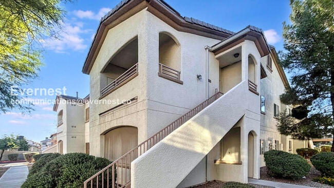 Building Photo - 5655 E Sahara Ave
