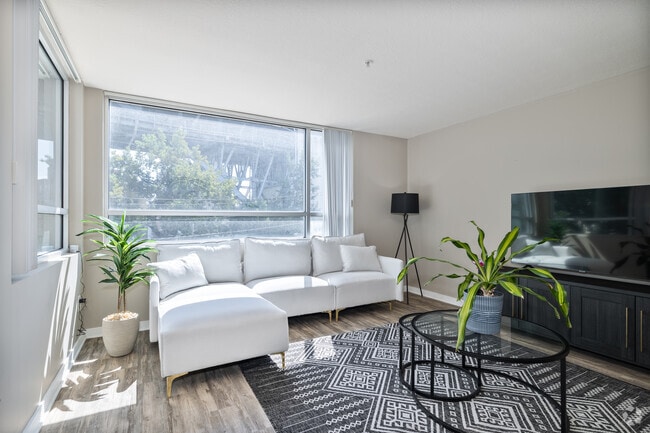 Interior Photo - Stonebridge Waterfront