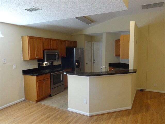 Building Photo - 4523 Deer Valley Drive