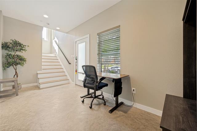 Foto del edificio - 2630 Calvin St