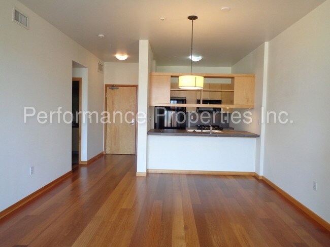 Foto del edificio - 726 NW 11th Ave