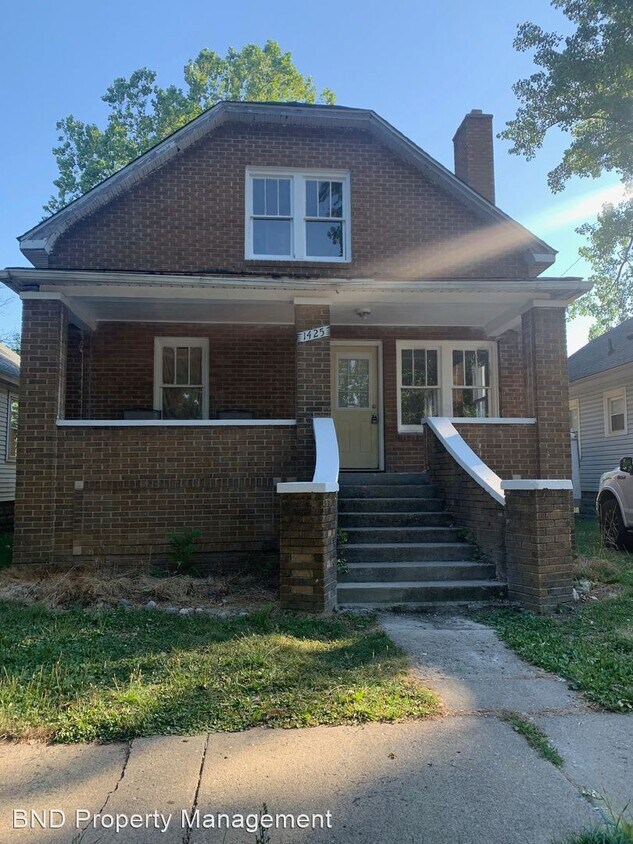 1425 Oak St, Monroe, MI 48161 House Rental in Monroe, MI