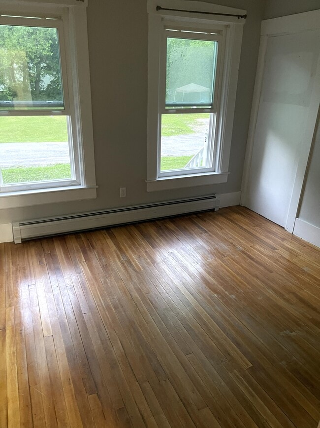 Bedroom 2 - 60 Summer St