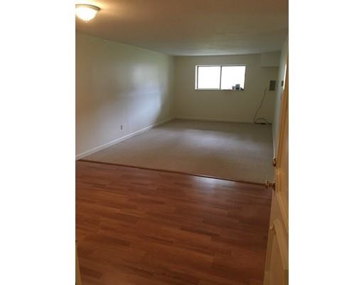 Foto principal - 6 Greenbriar Dr