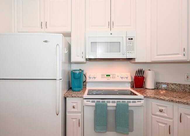 Foto del edificio - 441 Quail Forest Blvd