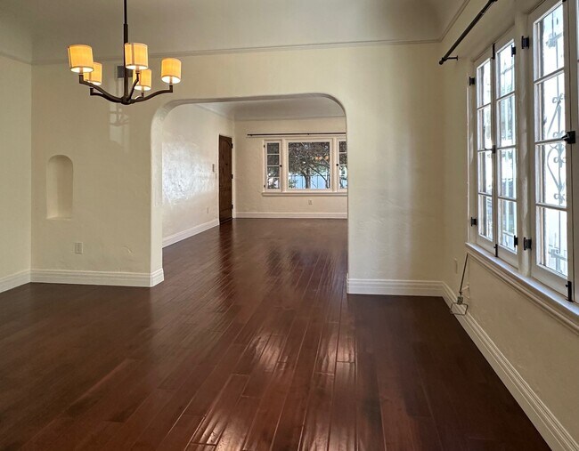 Foto del edificio - 456 N. Spaulding Avenue