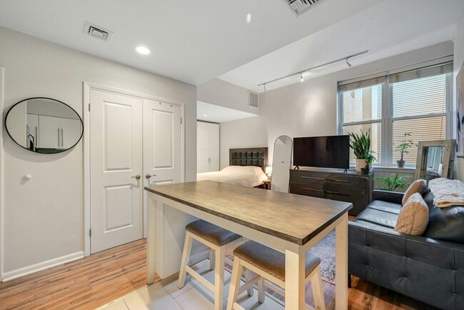 Building Photo - 120 Sherman Ave