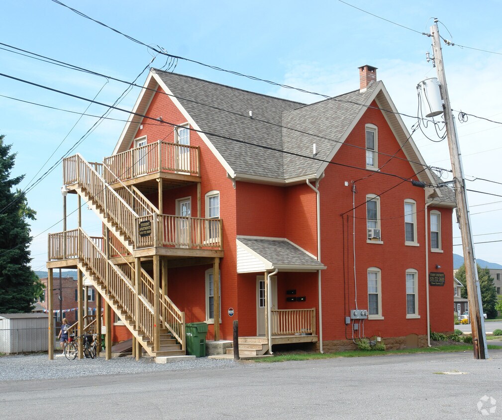 Foto del edificio - 228-232 Maynard St