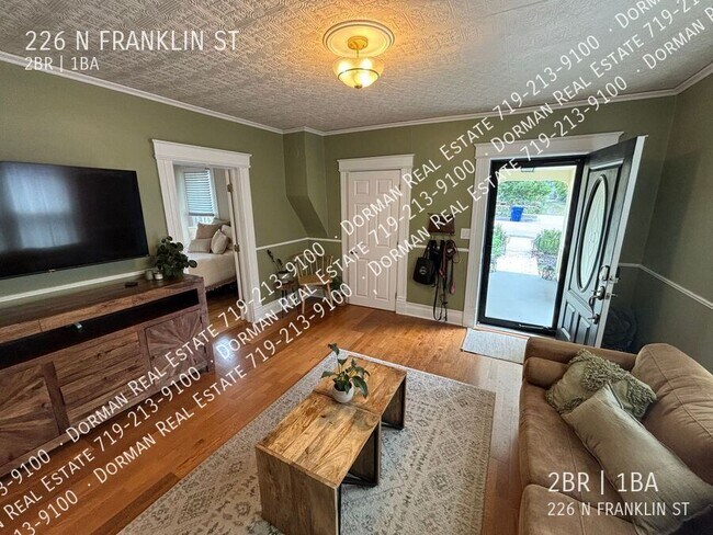 Foto del edificio - 226 N Franklin St