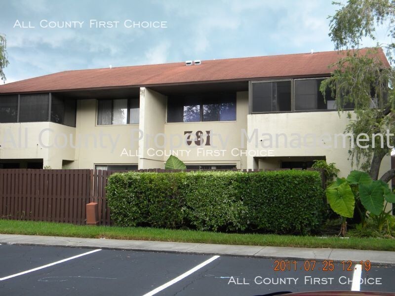 Primary Photo - 781 Village Lake Terrace