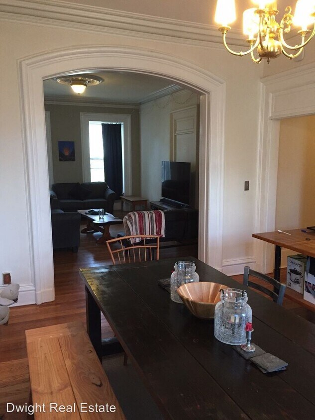Primary Photo - 271 Dwight St