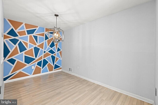 Foto del edificio - 81 Willow Ct