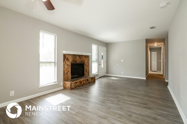 Foto del edificio - 8408 Rampart Rd