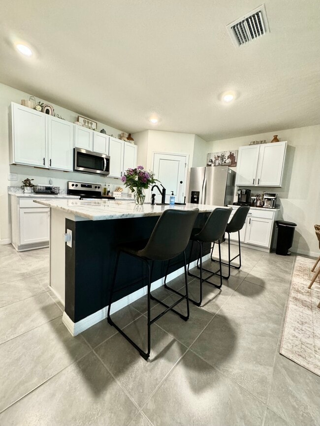 Foto del edificio - 1318 Orchardgrass Cir