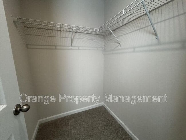 Building Photo - 261 Utica Bnd Ct