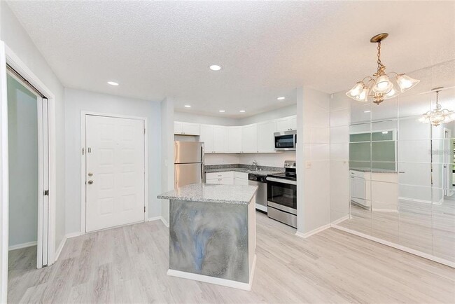 Foto del edificio - 3259 Fox Chase Cir