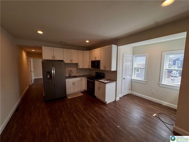 Foto del edificio - 5880 Sullivan Trail