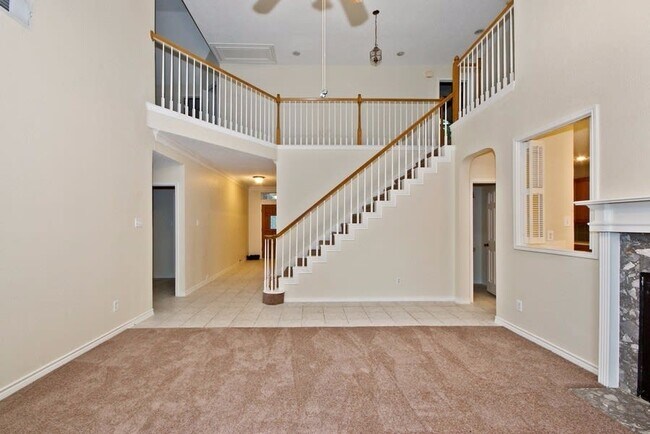 Foto del edificio - 6120 Pinwood Cir
