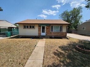 Building Photo - 1205 Aspen Ave