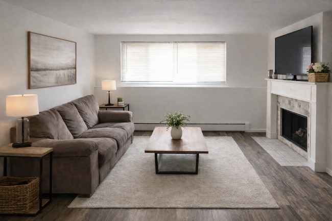 Building Photo - 2145 King St