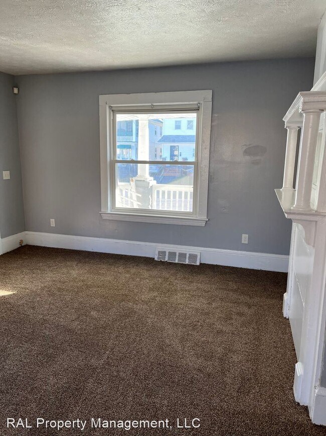 Foto del edificio - 3 br, 1 bath House - 698 e 124