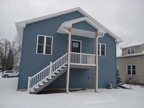 Building Photo - 1111 High St