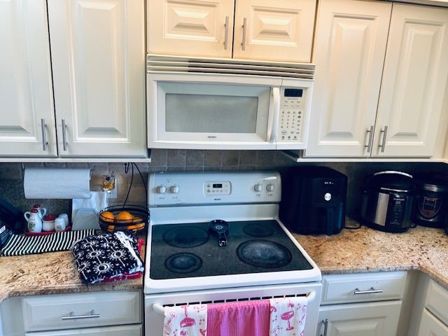 Foto del edificio - 1617 Spoonbill Ln