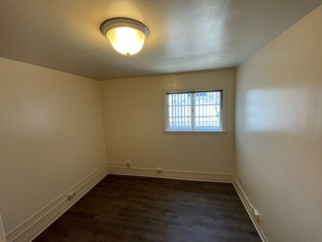 Foto del edificio - (OTM) MIX - 726-730 13th [PRM: Marlene] (3)