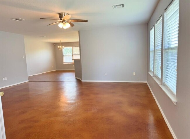 Foto del edificio - 109 Gillespie Ln