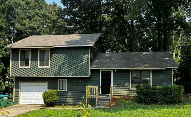 Photo - 5515 Caesars Way (Norcross, GA) House