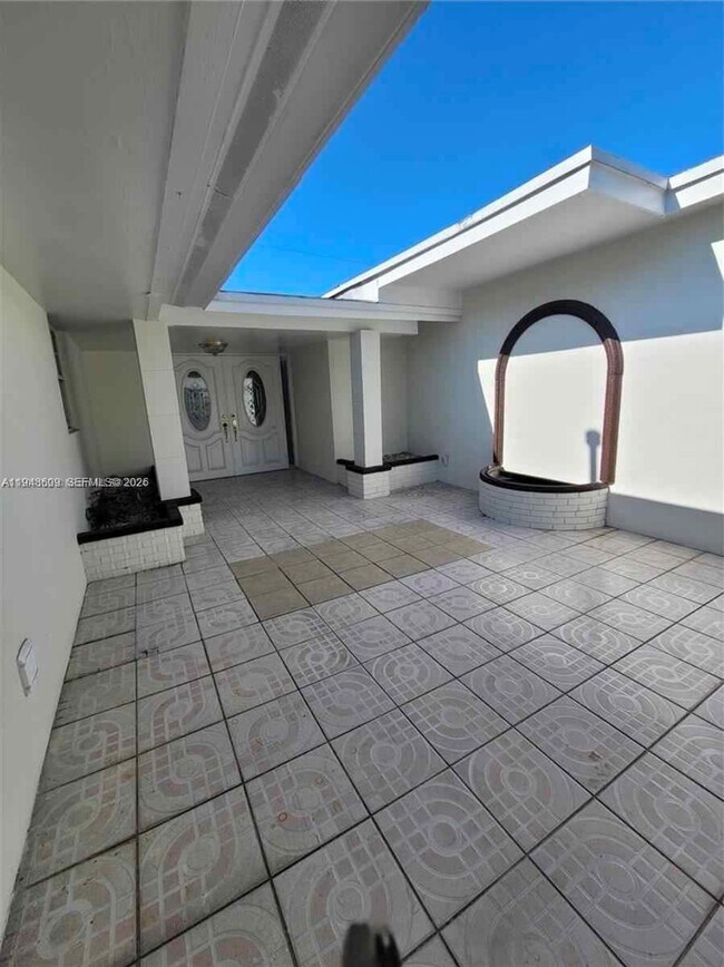 Foto del edificio - 12305 SW 42nd St