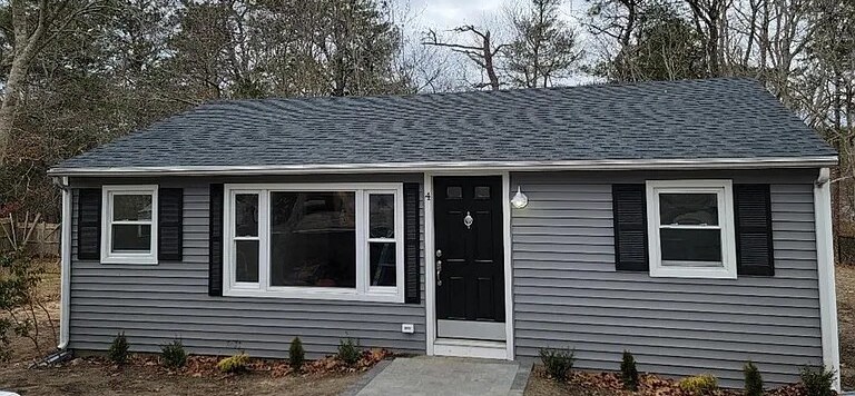 Primary Photo - 4 Leisure Ln