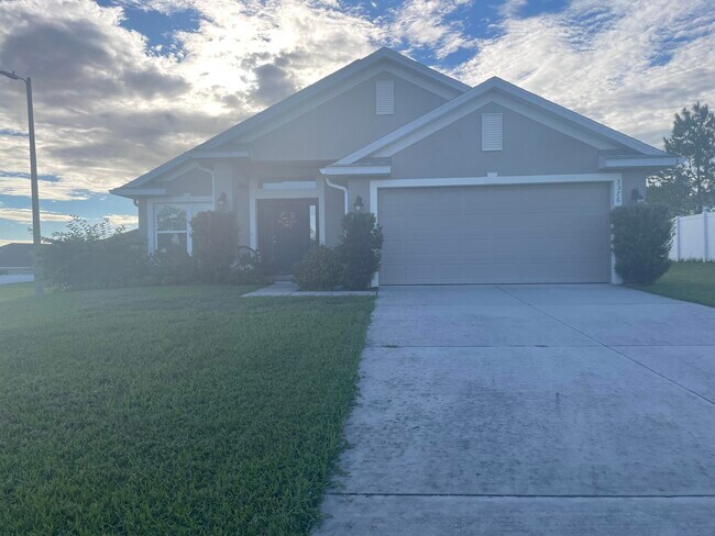 Foto del edificio - 3376 N Michener Pt