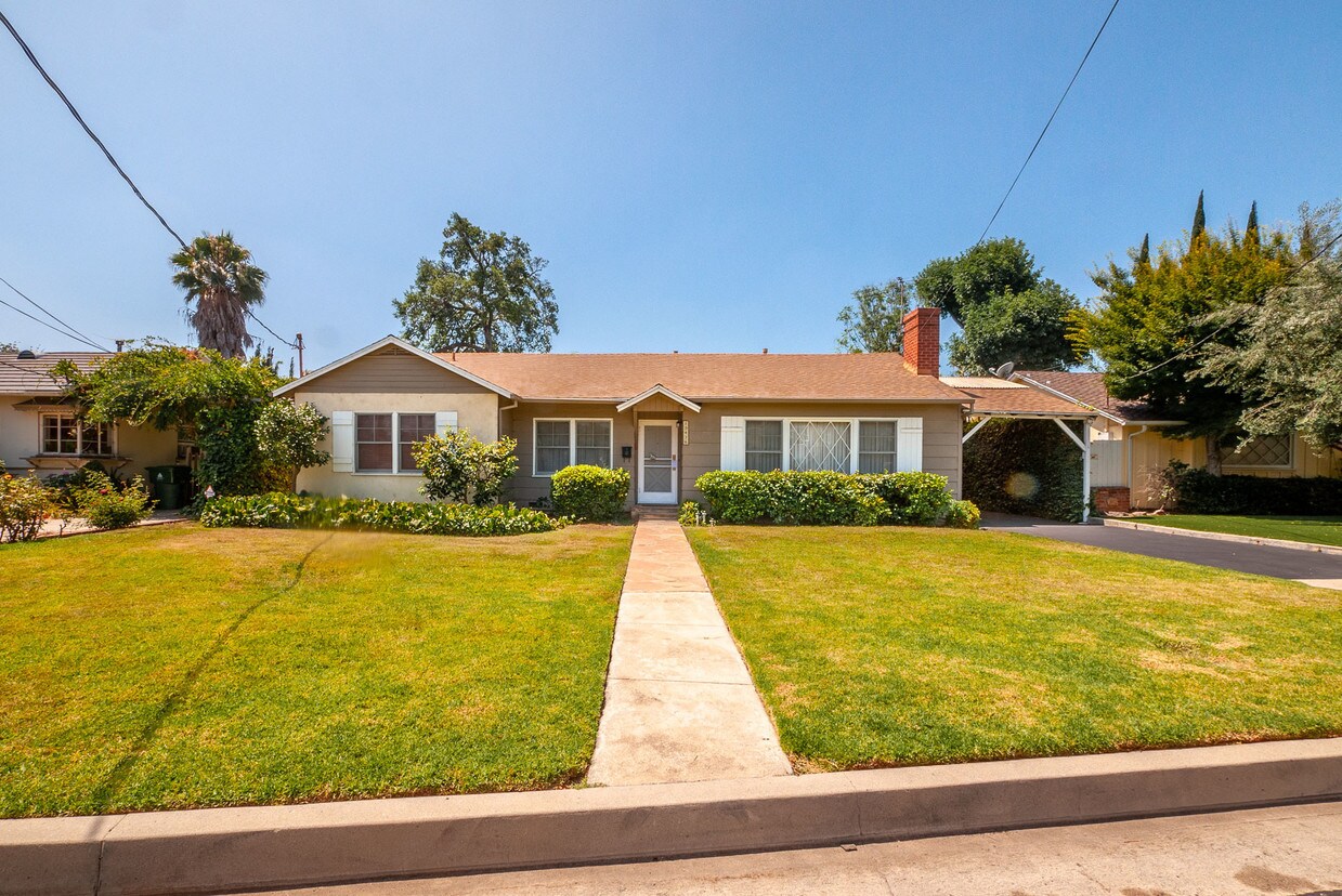 Primary Photo - 15436 Camarillo St
