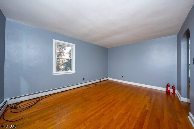 Building Photo - 423 Spruce St