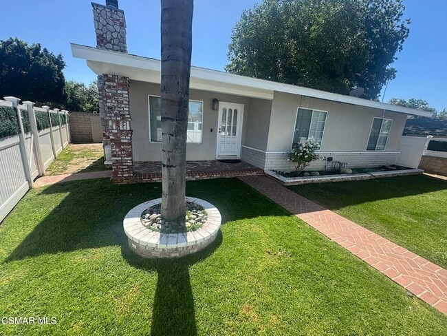 Building Photo - 7358 Jumilla Ave