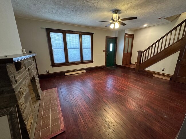 Foto del edificio - 784 Carpenter St