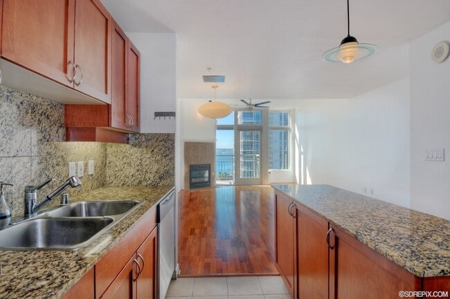 Building Photo - Stunning Two-Story Treo Residence in Littl...