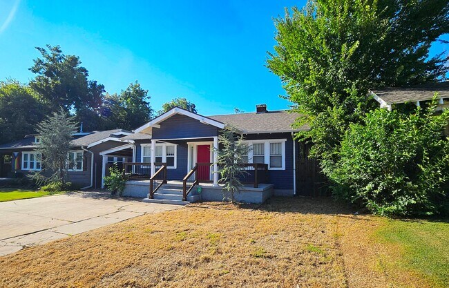 Foto del edificio - 3 Bed/2 Bath Paseo District Neighbor