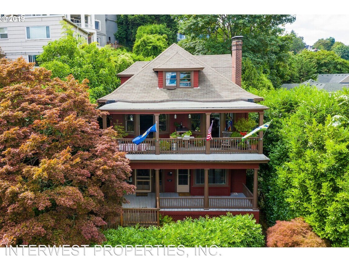 Primary Photo - 1843 SW 16th Ave