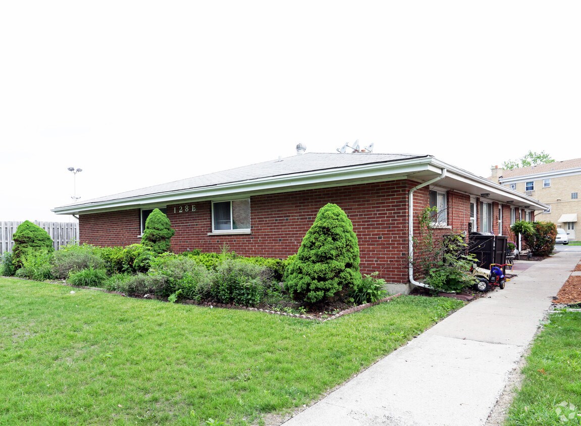 Primary Photo - 128 E Lorraine Ave