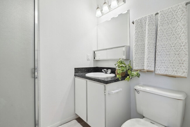 Building Photo - Layton Meadows