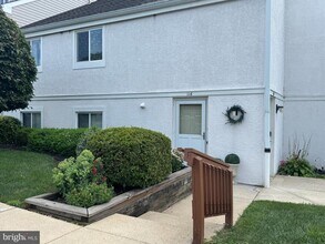 Building Photo - 116 Harvest Ln