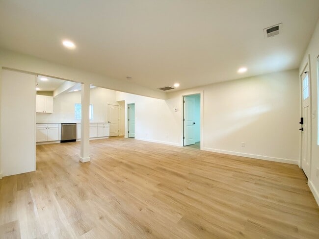 Building Photo - Modern Board and Batten Home - Renting Now...