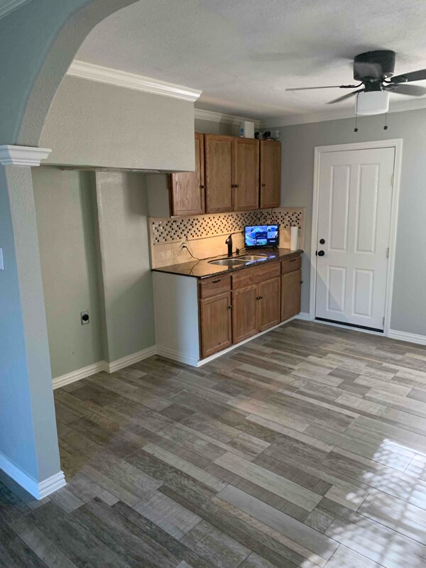Building Photo - 1522 Demaree Ln