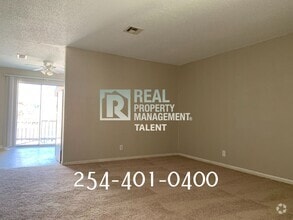 Building Photo - 2214 Saulsbury Dr