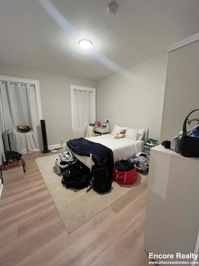 Foto del edificio - 1189 Commonwealth Ave