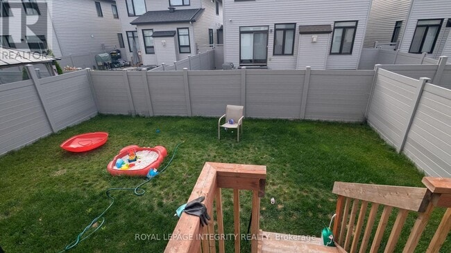 Building Photo - 1054 Eider St