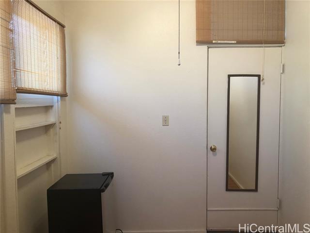 Building Photo - 1302 Kinau St