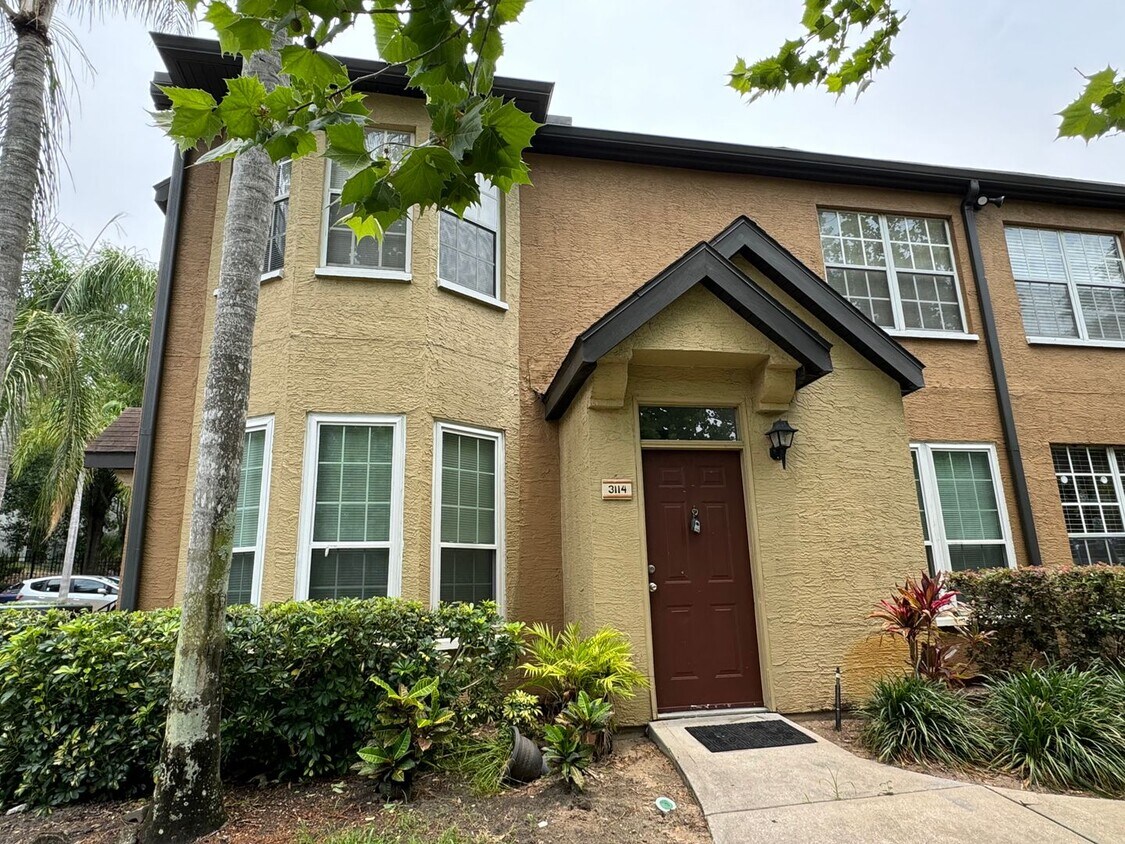 Primary Photo - 1-Bedroom Condo with Loft & Washer/Dryer a...